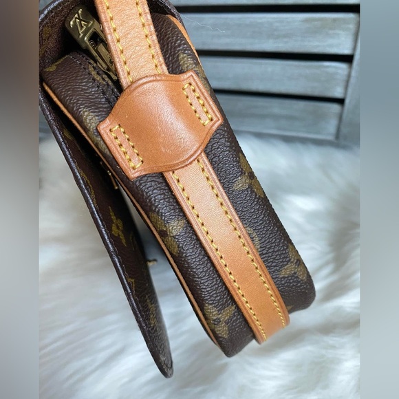 Authentic Vintage Louis Vuitton Saint Germain 23. - Picture 5 of 16